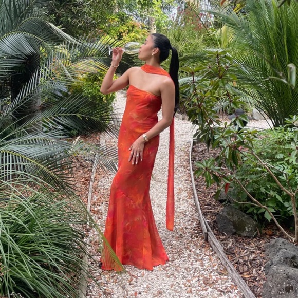 Peppermayo - Under the Pagoda Maxi Dress Amber - Strapless Orange Floral Dress - Picture 4 of 16